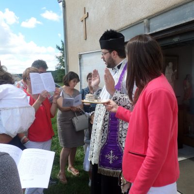 La liturgie toujours très soignée au Prieuré