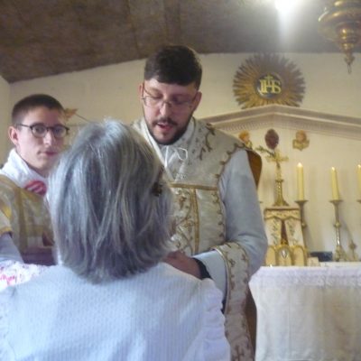 Intense moment pour tous que de recevoir son Créateur